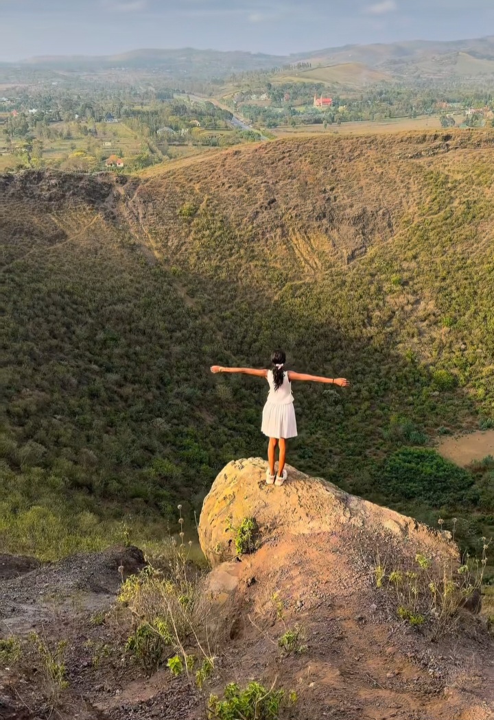 Kilimamoto Hill Sundowner